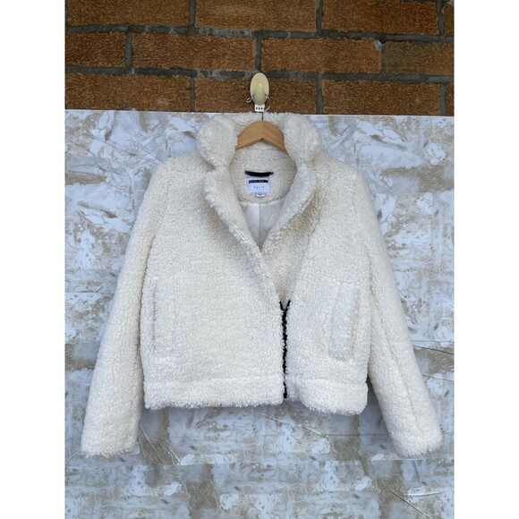 Noisy may Jackets & Blazers - Noisy May sherpa cream cropped boxy style  size small jacket